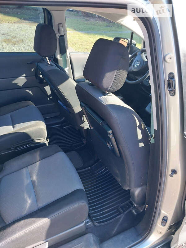 Мінівен Mazda 5 2007 в Мукачевому