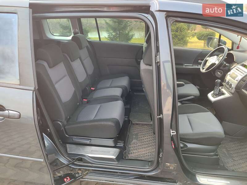 Минивэн Mazda 5 2005 в Луцке