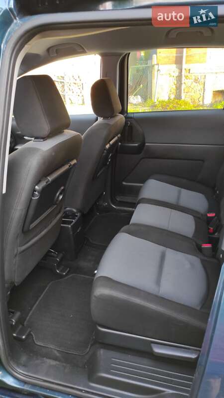 Минивэн Mazda 5 2005 в Ивано-Франковске