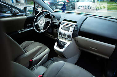 Минивэн Mazda 5 2006 в Калиновке