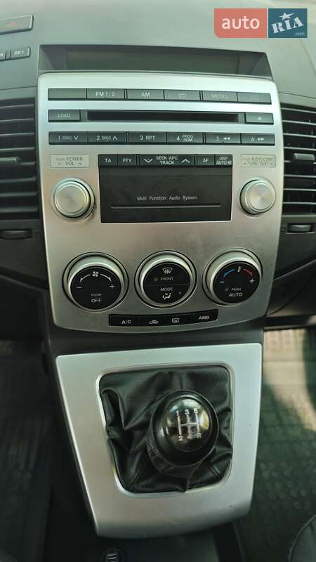 Мінівен Mazda 5 2005 в Рені