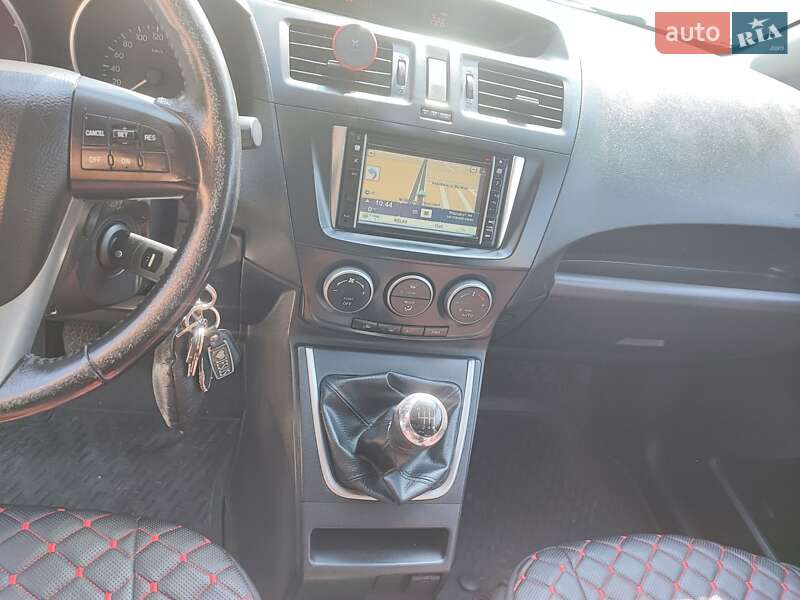 Мінівен Mazda 5 2011 в Житомирі