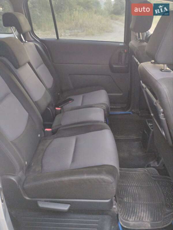 Минивэн Mazda 5 2005 в Вознесенске