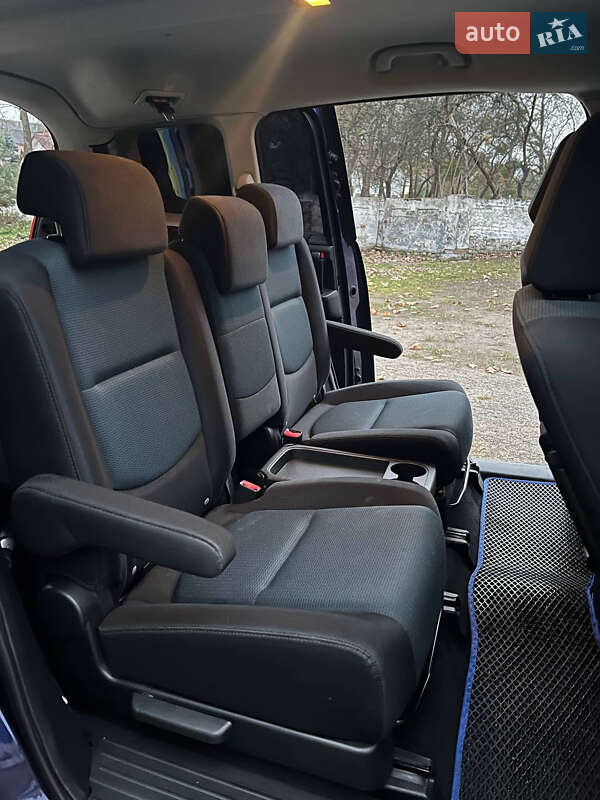 Минивэн Mazda 5 2006 в Николаеве