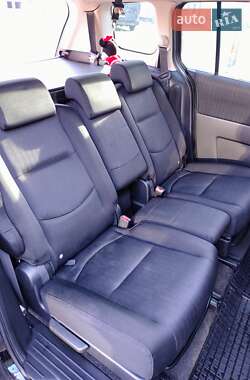 Мінівен Mazda 5 2010 в Луцьку