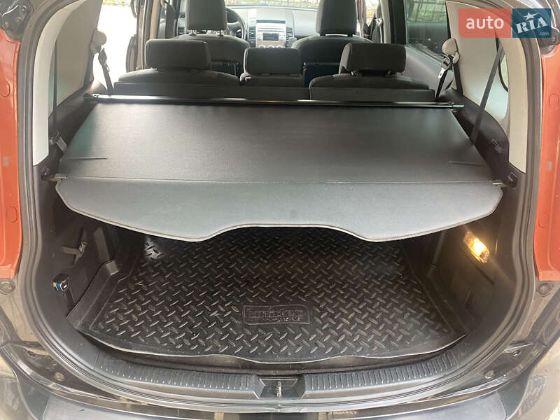 Минивэн Mazda 5 2007 в Софиевской Борщаговке