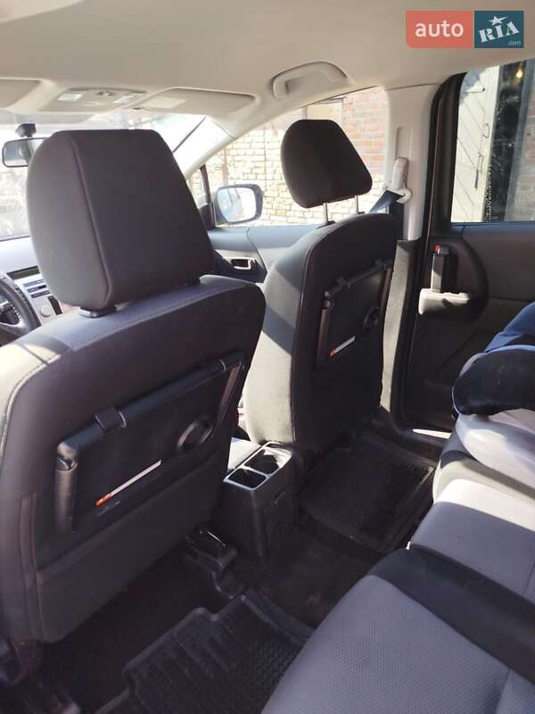 Минивэн Mazda 5 2006 в Сокале