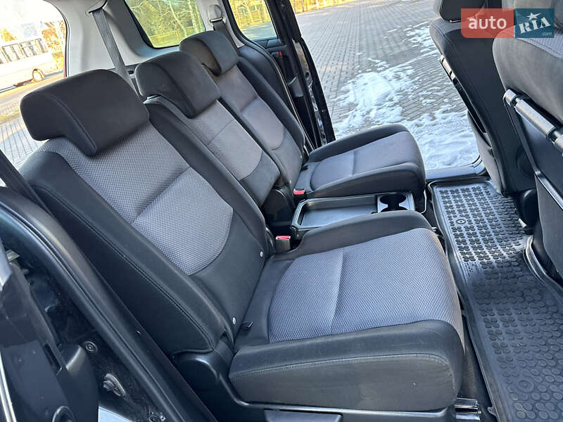 Минивэн Mazda 5 2007 в Дрогобыче