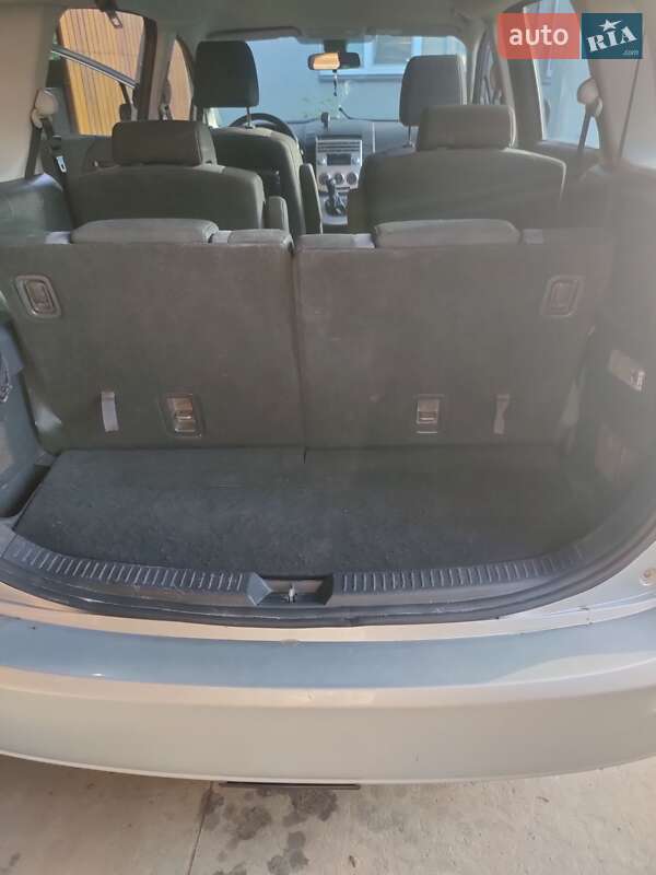 Минивэн Mazda 5 2006 в Киеве