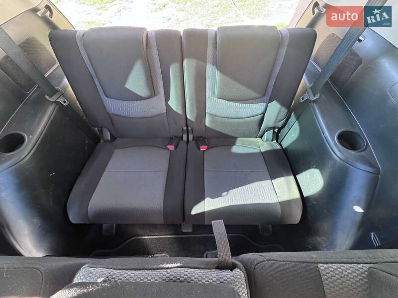 Мінівен Mazda 5 2006 в Любешові