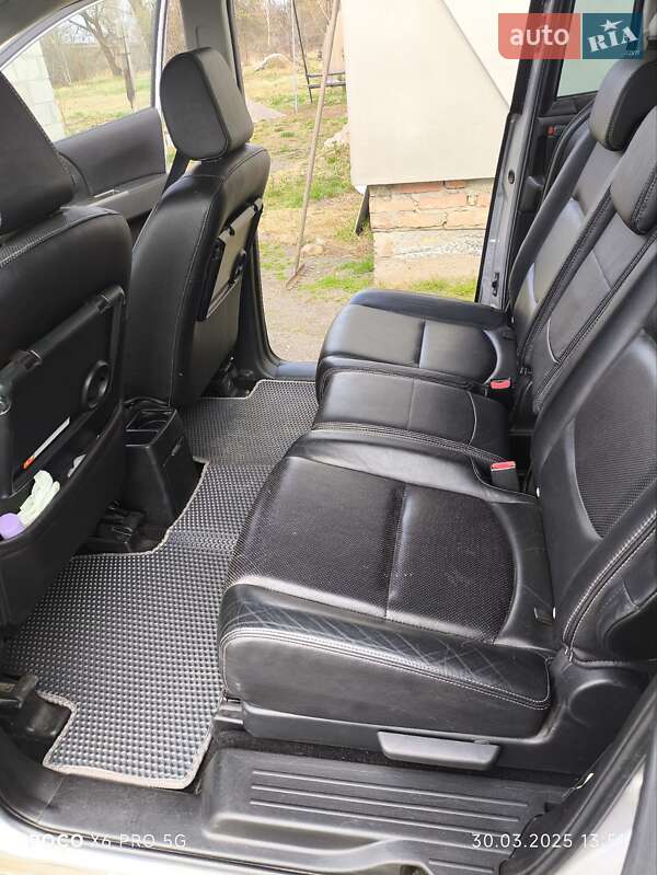Мінівен Mazda 5 2008 в Нововолинську