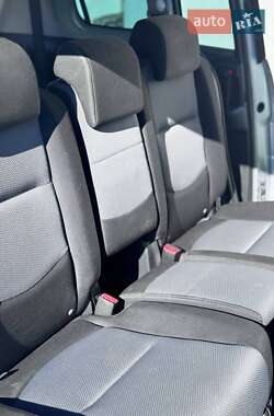 Мінівен Mazda 5 2006 в Любешові