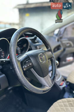Минивэн Mazda 5 2012 в 