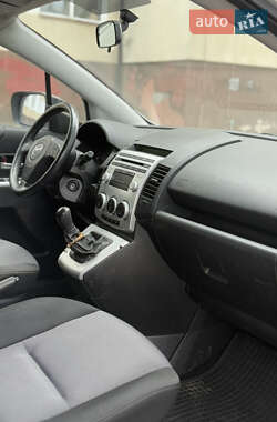 Минивэн Mazda 5 2006 в 