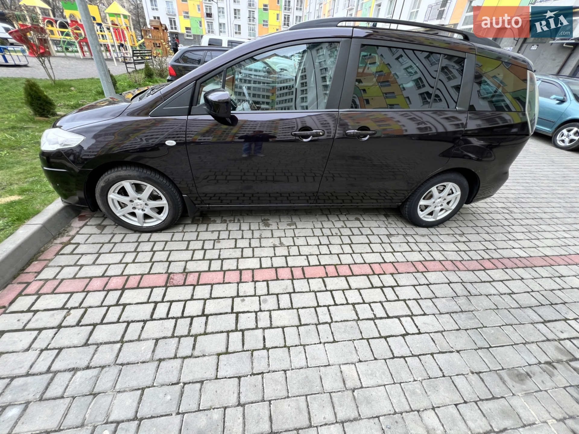 2010 Mazda 5 - мініатюра 6