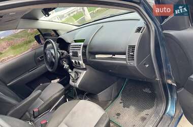Минивэн Mazda 5 2005 в 