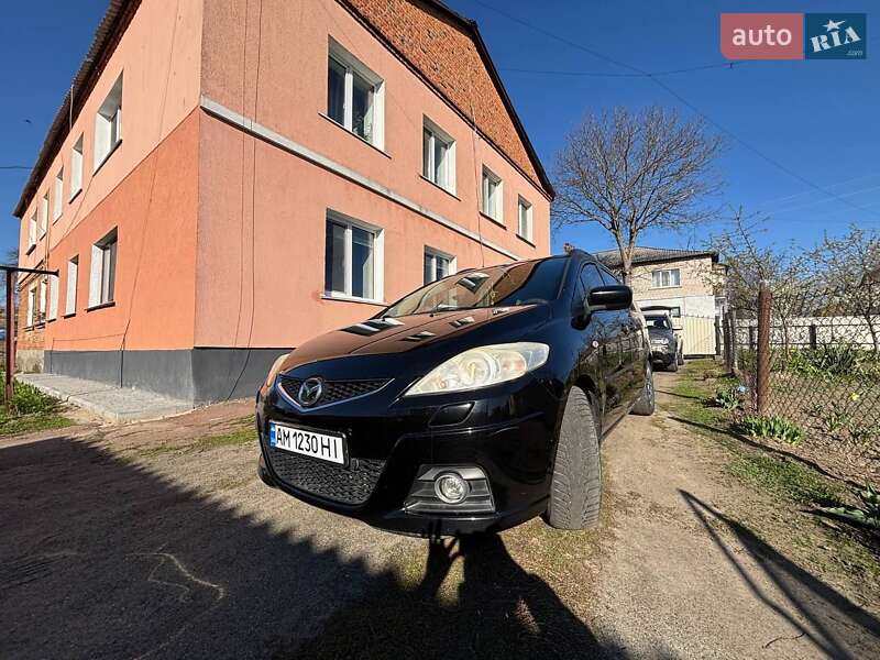 Минивэн Mazda 5 2010 в Радомышле