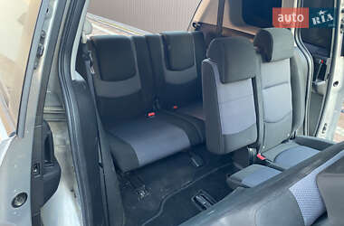 Мінівен Mazda 5 2005 в 