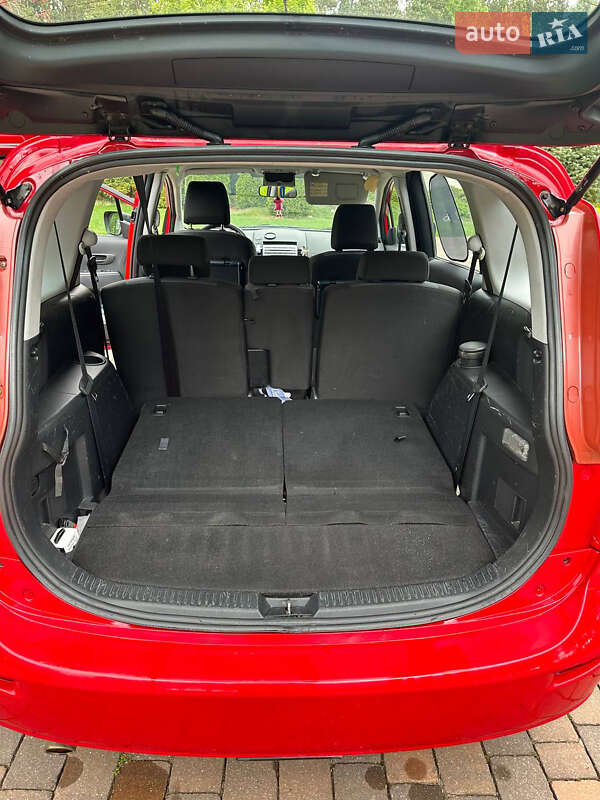 Мінівен Mazda 5 2005 в Володимирі