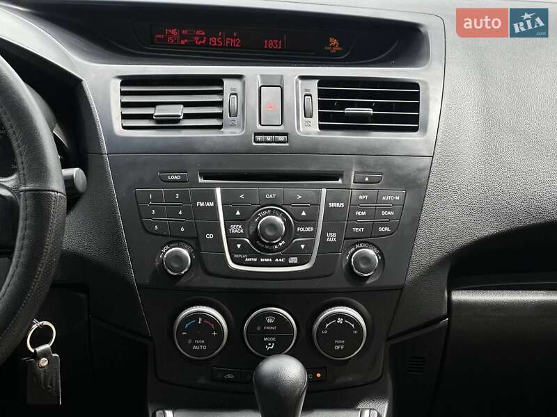 Мінівен Mazda 5 2013 в Києві