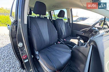Минивэн Mazda 5 2011 в 