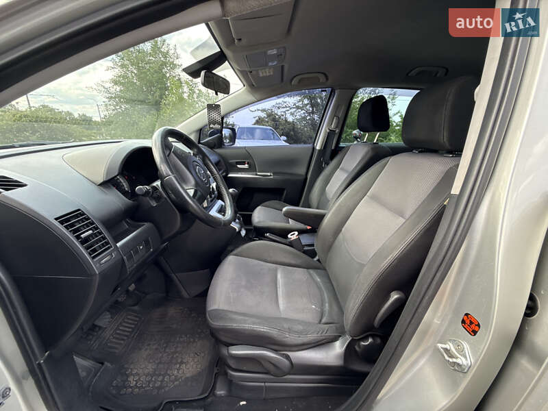 Минивэн Mazda 5 2006 в Кривом Роге