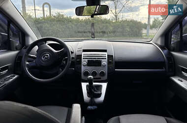 Минивэн Mazda 5 2006 в 