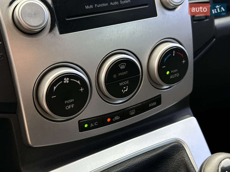 Минивэн Mazda 5 2006 в Кривом Роге