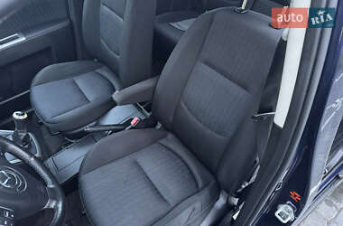 Минивэн Mazda 5 2010 в 