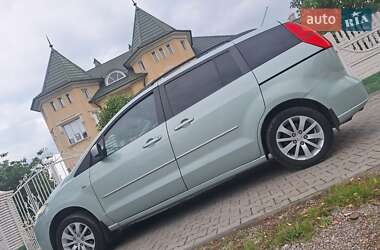Мінівен Mazda 5 2005 в Чернівцях