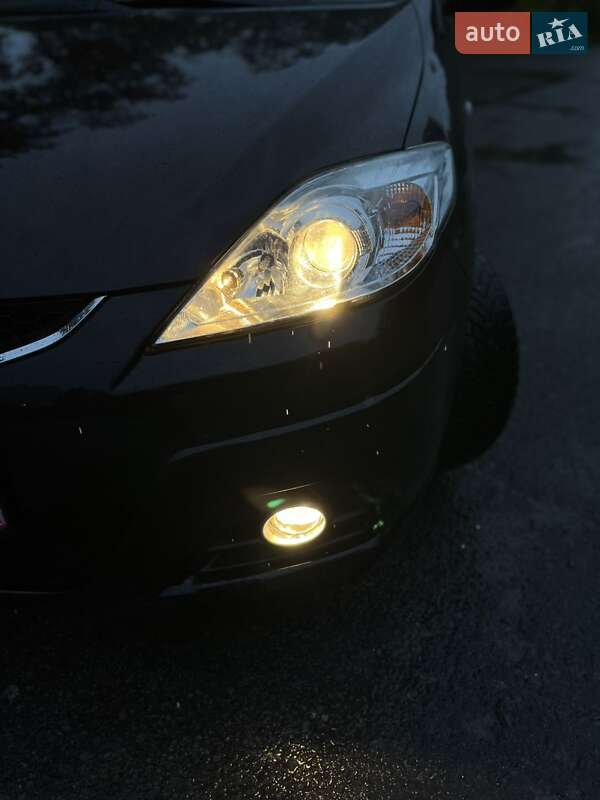 Минивэн Mazda 5 2009 в Звягеле