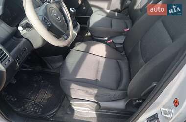 Минивэн Mazda 5 2010 в 