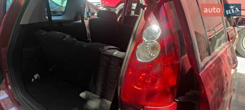 Мінівен Mazda 5 2006 в Києві фото 12 Мінівен Mazda 5 2006 в Києві