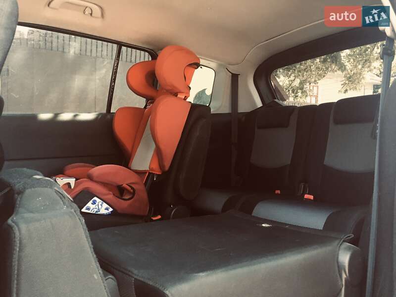 Минивэн Mazda 5 2007 в Белгороде-Днестровском