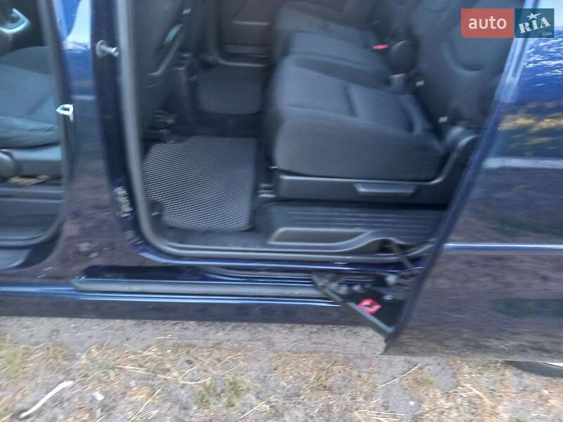 Минивэн Mazda 5 2008 в Львове