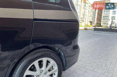 Минивэн Mazda 5 2009 в 