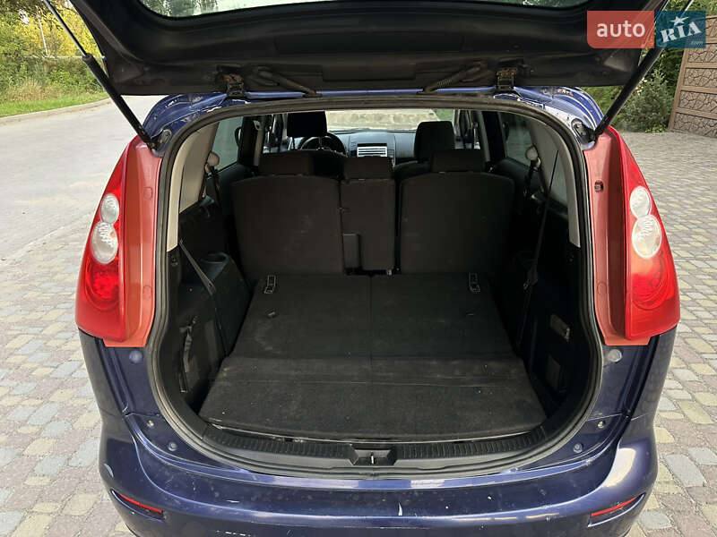 Минивэн Mazda 5 2006 в Запорожье
