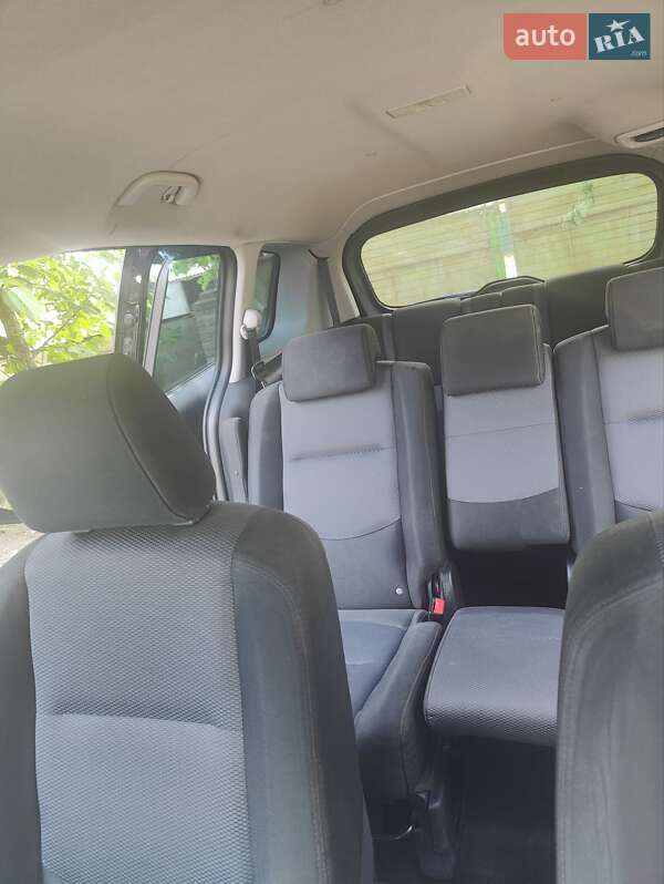 Мінівен Mazda 5 2007 в Дніпрі