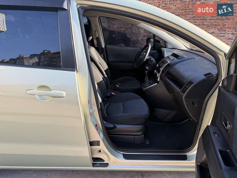 Мінівен Mazda 5 2009 в Чернігові