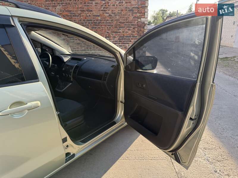 Мінівен Mazda 5 2009 в Чернігові
