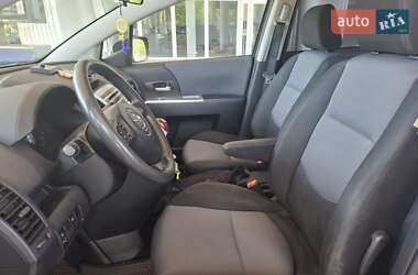 Минивэн Mazda 5 2006 в 