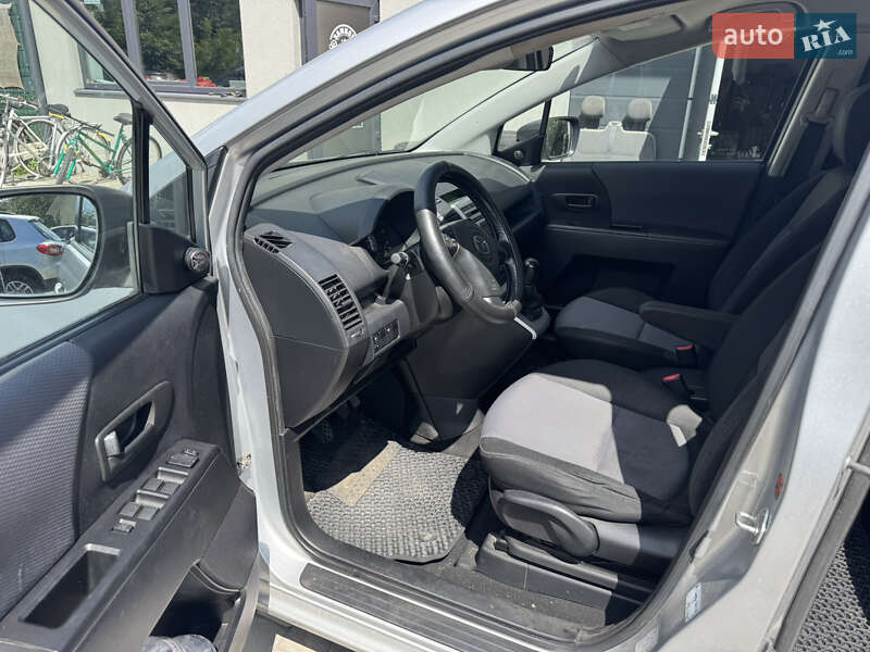 Минивэн Mazda 5 2005 в Староконстантинове