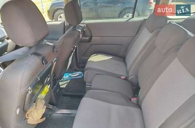Минивэн Mazda 5 2006 в 