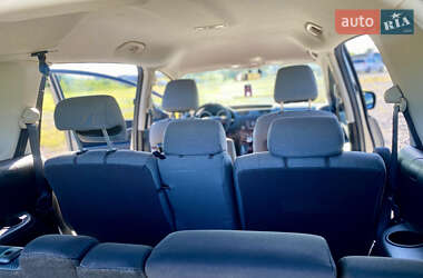 Минивэн Mazda 5 2011 в 