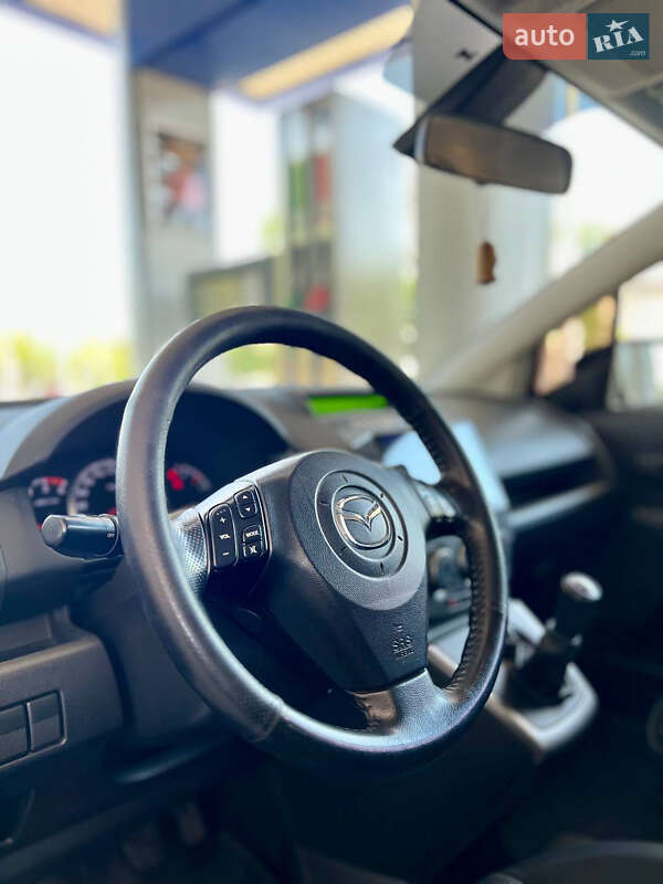 Минивэн Mazda 5 2009 в Николаеве