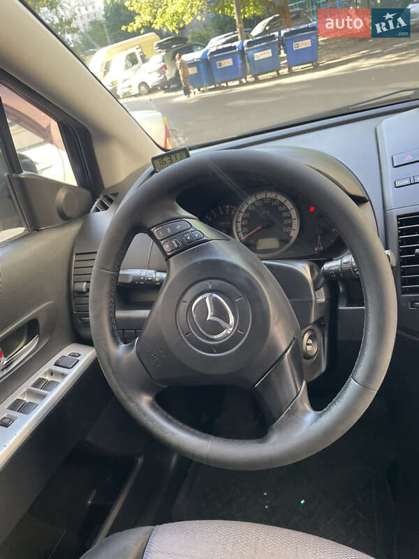 Мінівен Mazda 5 2006 в Одесі