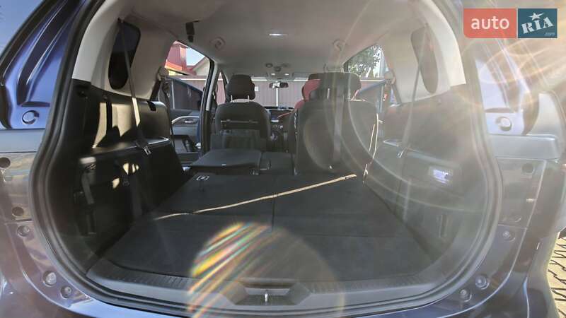 Мінівен Mazda 5 2011 в Одесі