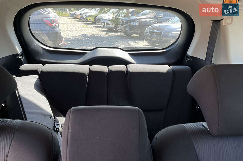 Мінівен Mazda 5 2012 в Коломиї