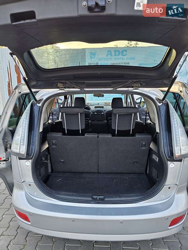 Минивэн Mazda 5 2009 в Черновцах