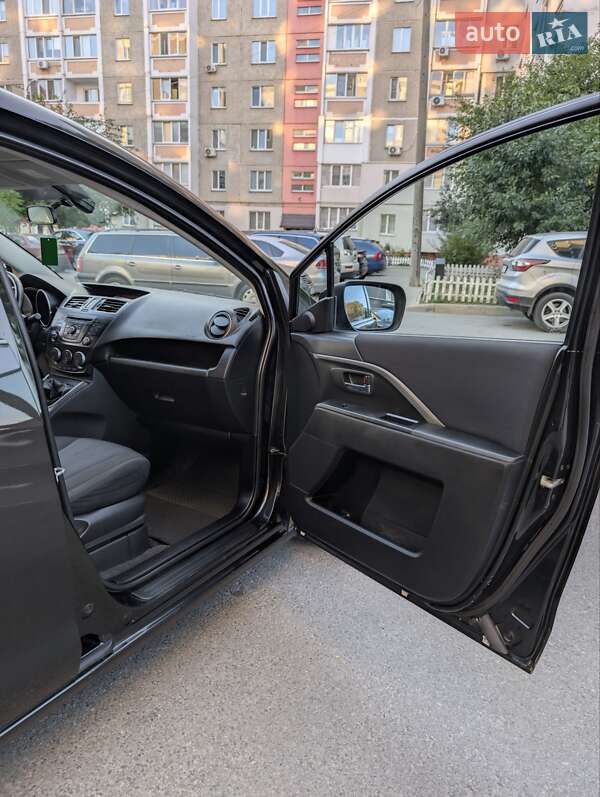 Мінівен Mazda 5 2012 в Чернігові